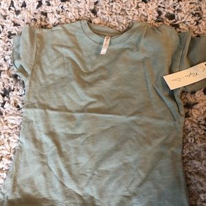 Rylee and cru basic tee